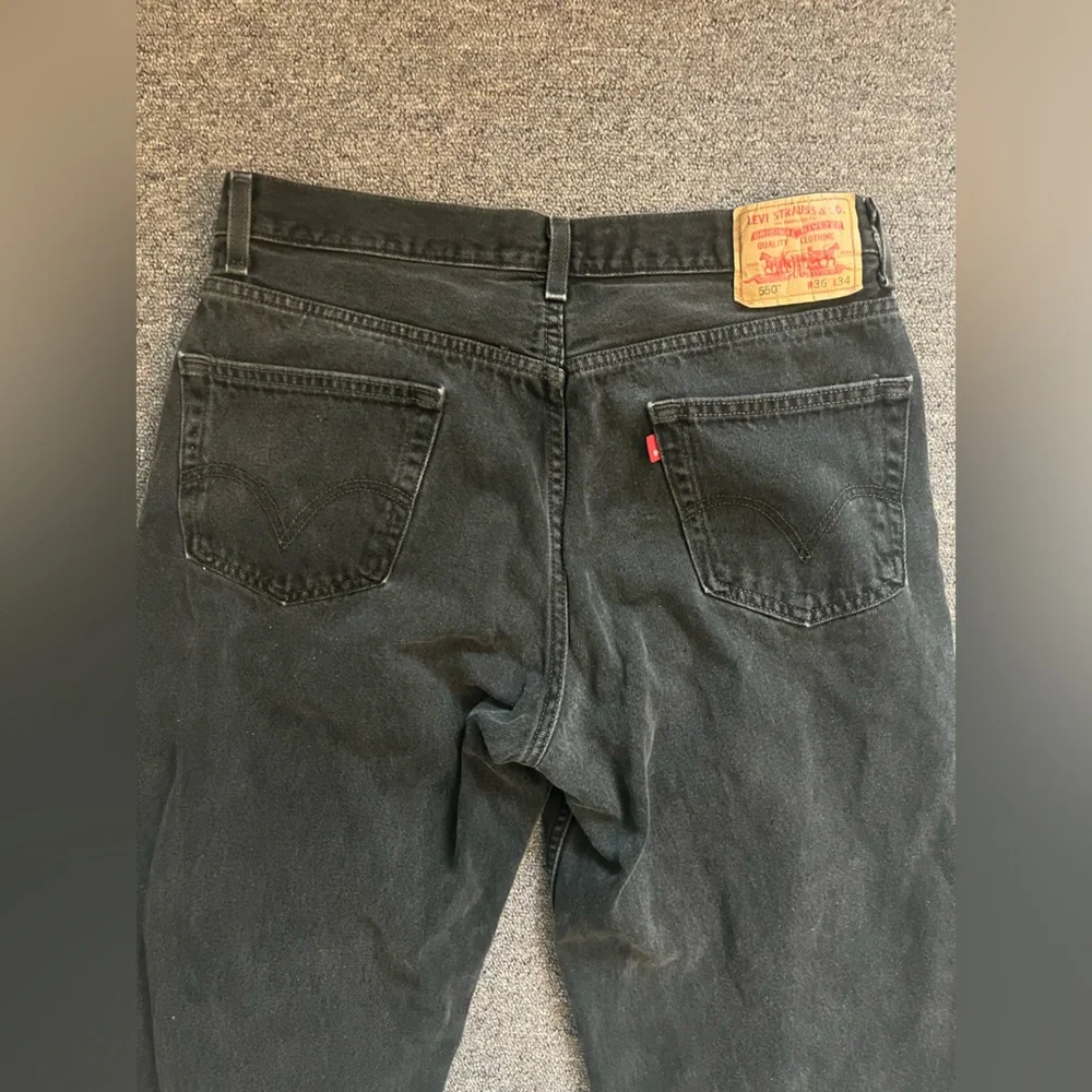 Levi's Men's Straight Black Denim Jeans - Picture 6 of 6
